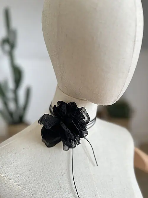 Gargantilla cordon Flor tela