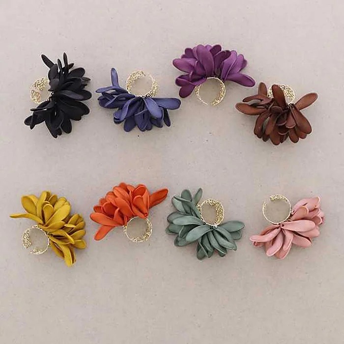 Anillo ajustable pétalos resina